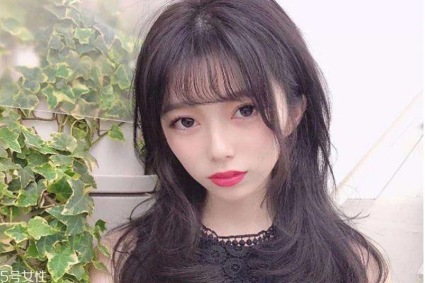 脸大圆适合什么发型 适合大脸女生的发型