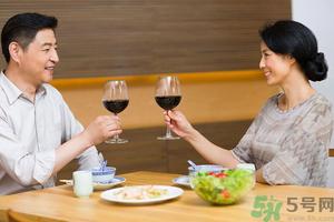 葡萄酒每天喝多少最合适？葡萄酒一天喝多少最好？
