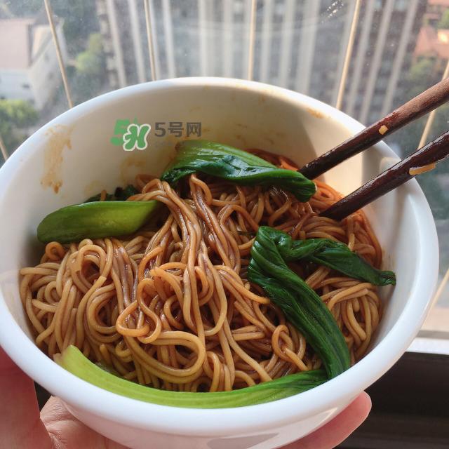 葱油拌面的做法 葱油拌面怎么做