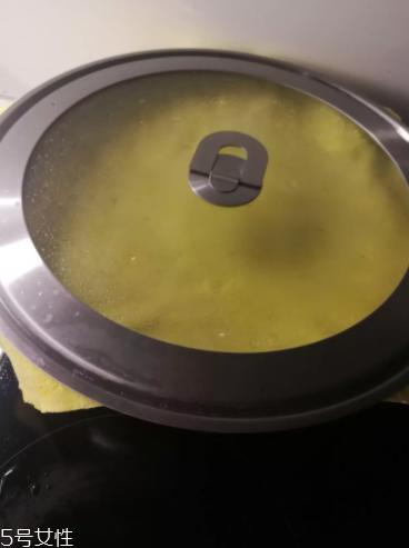 自制凉皮的简单做法 超详细自制凉皮方法