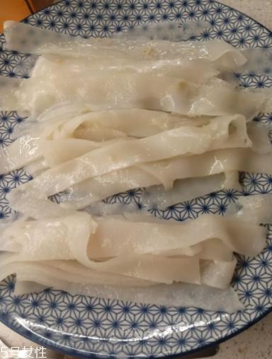 自制凉皮的简单做法 超详细自制凉皮方法