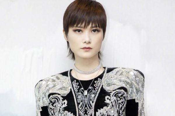 李宇春的丈夫是谁 李宇春是哪一届超女