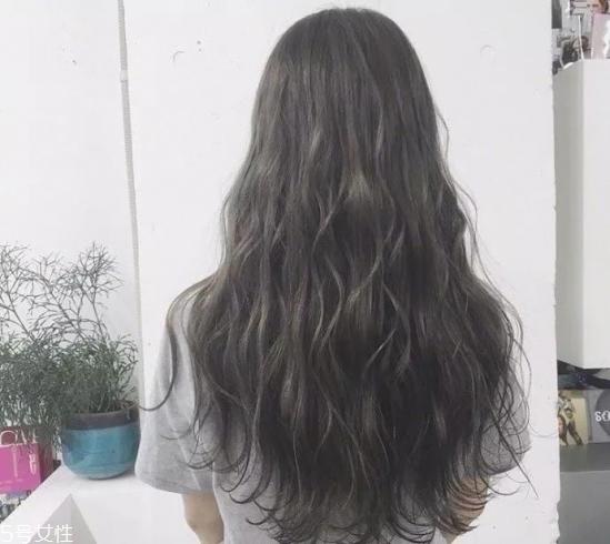 2022年最流行的中长发 论发型的重要性