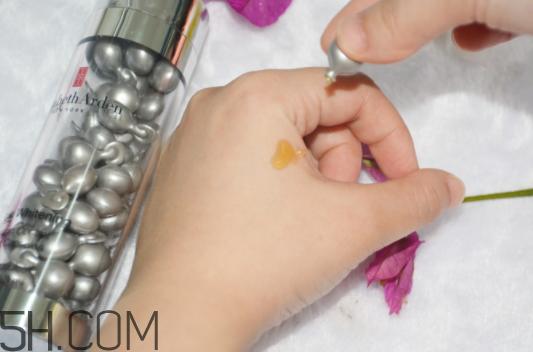 雅顿白手套胶囊怎么用？雅顿白手套胶囊晚上用还是白天用