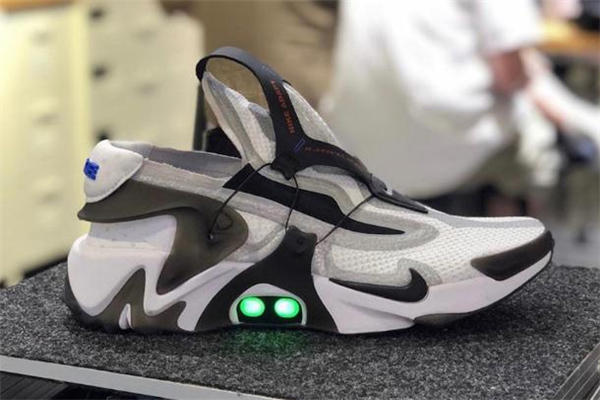 nike adapt huarache开箱测评-adapt huarache上脚图