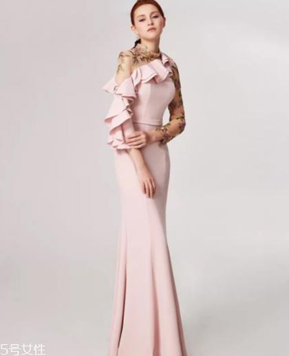 连衣裙什么款式好看？今年最流行的连衣裙款式