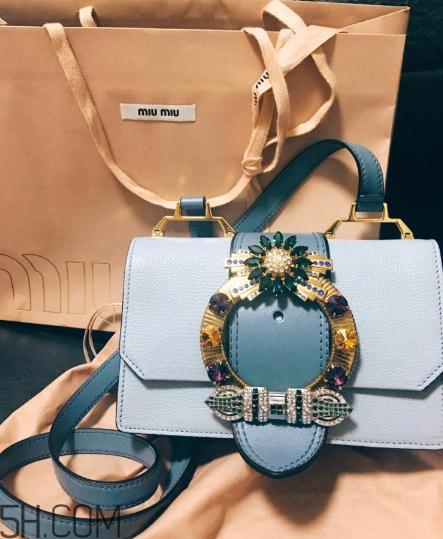 miumiu包包一般多少钱?这么仙的包包千万别错过