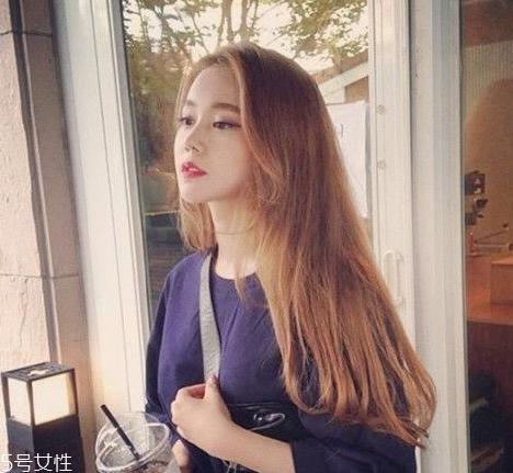 2022夏天流行什么颜色头发 夏天染这些颜色的头发好看