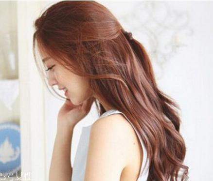 2022夏天流行什么颜色头发 夏天染这些颜色的头发好看