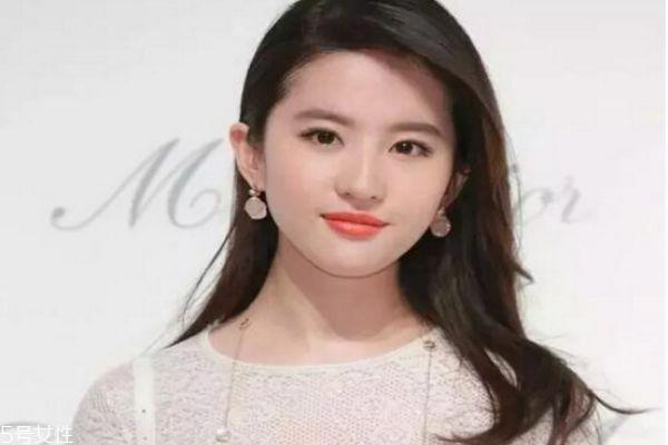 短发2019女生款 2019流行发型