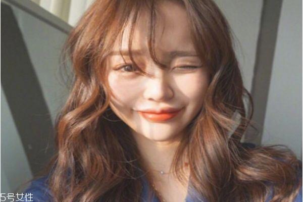 2019长发烫发发型图片 韩版女神长卷发