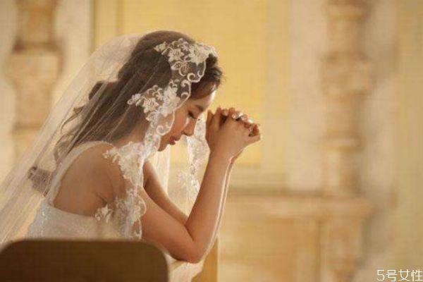 欧根纱是什么面料 婚纱常用布料