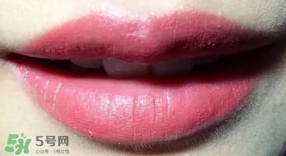 mac子弹头试色图片 mac子弹头口红色号大全