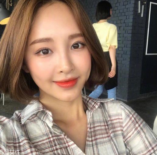 染发哪种颜色好看 染发哪种颜色显白