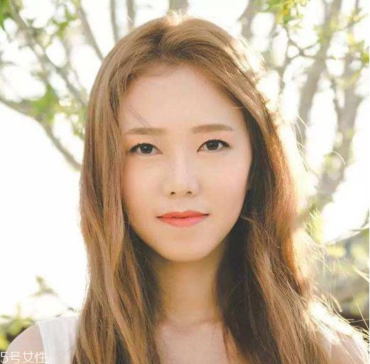 染发哪种颜色好看 染发哪种颜色显白