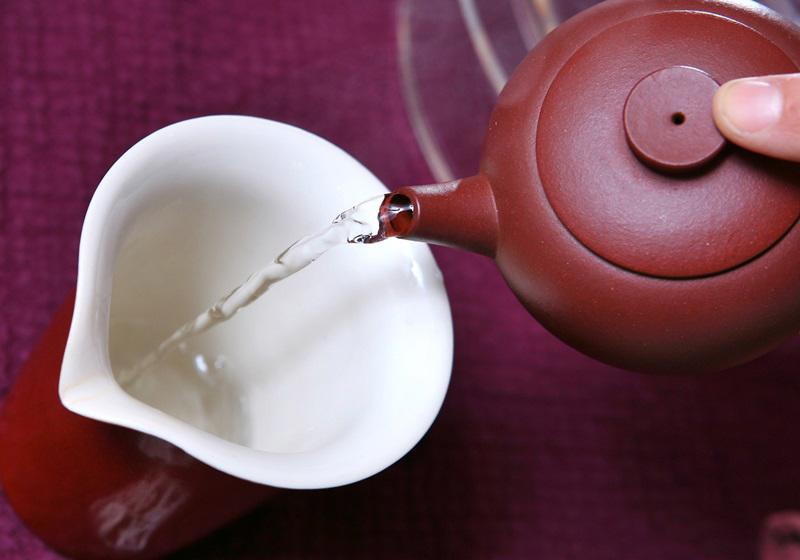 泡茶水温多少度合适 泡茶用多少度的水好