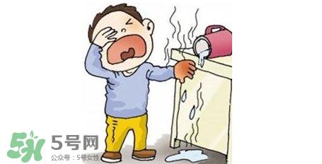 烫伤可以用牙膏吗？烫伤用牙膏管用吗？