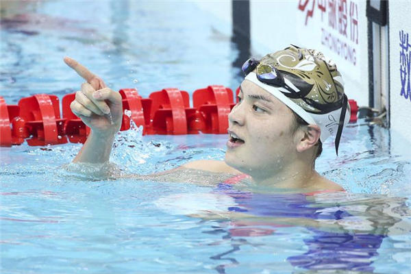 蛙泳换气不下沉的技巧 动作要标准