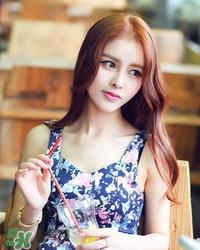 甜美卷发图片_甜美卷发中长发图片