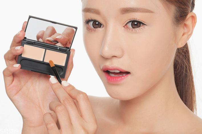 使用遮瑕膏有哪些误区 遮瑕膏选购小技巧