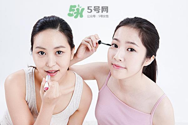 为什么毛孔越来越大 脸上的毛孔越来越大怎么办