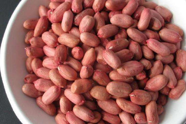 盐水煮花生的做法是什么 盐水煮花生这样做