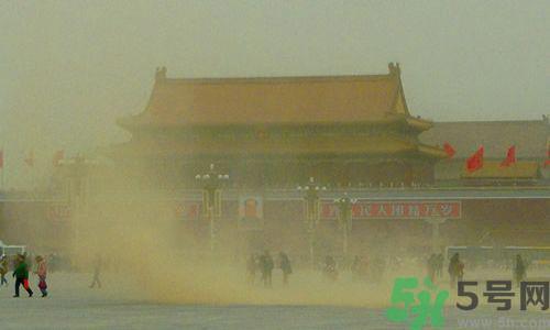 沙尘暴逼近北京到哪里了?遇到沙尘暴怎么办?