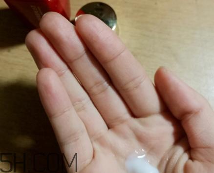 avenir艾文莉是什么牌子？高丝艾文莉和雪肌精哪个好？