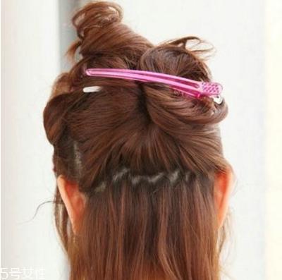 短发半丸子头的扎法图解 短发半丸子头扎法教程