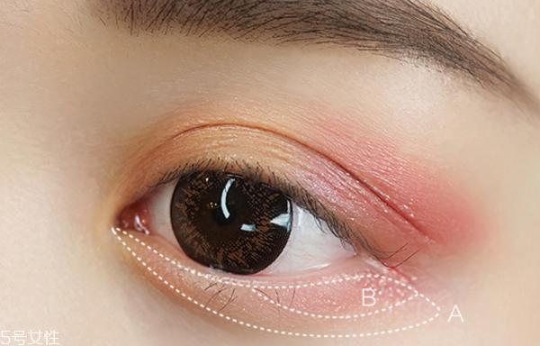 星空妆怎么化 星空妆容教程