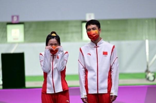 杨倩的珍珠美甲 美甲要做多久