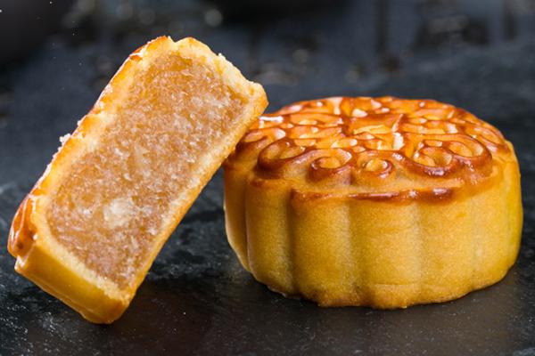 月饼的保质期限是多久 月饼过期了能吃吗