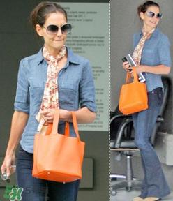 hermes菜篮子包怎么搭配？爱马仕菜篮子包街拍上身图