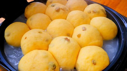 玉米面馒头的家常做法 做玉米面馒头放多少酵母