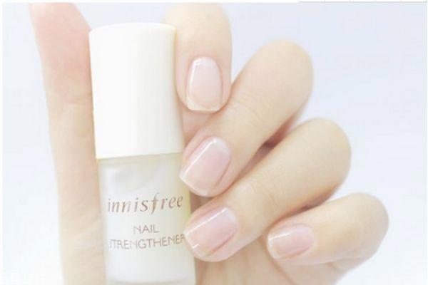 贴钻美甲教程 个性钻饰美甲教程