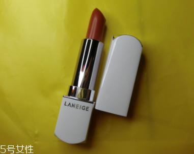 冬天护肤用霜还是乳？6款适合冬天用的护肤品推荐