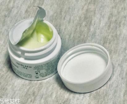 冬天护肤用霜还是乳？6款适合冬天用的护肤品推荐