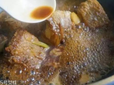 如何炖鱼好吃又简单？最简单的炖鱼方法介绍