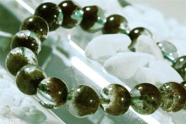 绿幽灵水晶的寓意 财运事业都有帮助