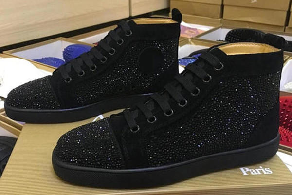 cl鞋哪里能买到真的 哪里能买到cl鞋