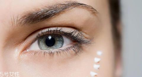 补水保湿用什么眼霜好 深层对抗干瘪缺水