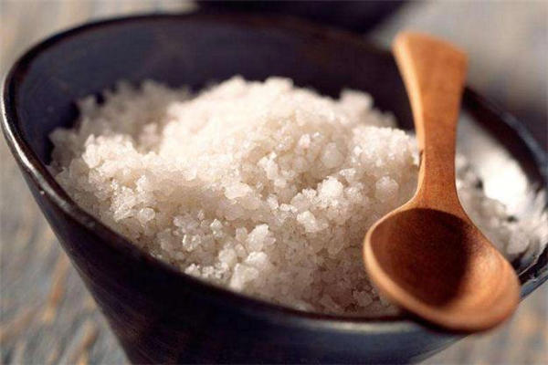 粗盐按摩能减肥吗 粗盐按摩可以瘦肚子吗