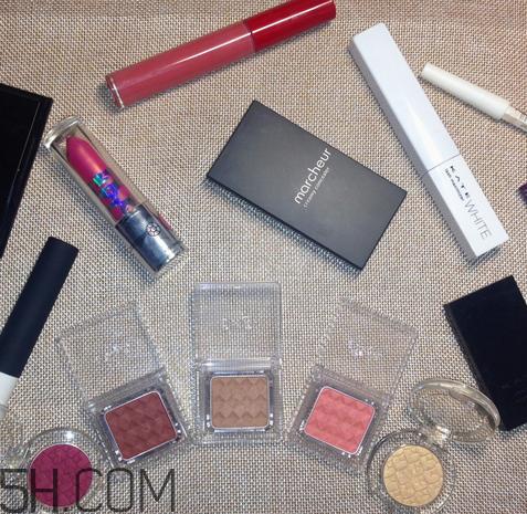 破碎娃娃妆怎么化？万圣节破碎娃娃妆画法教程