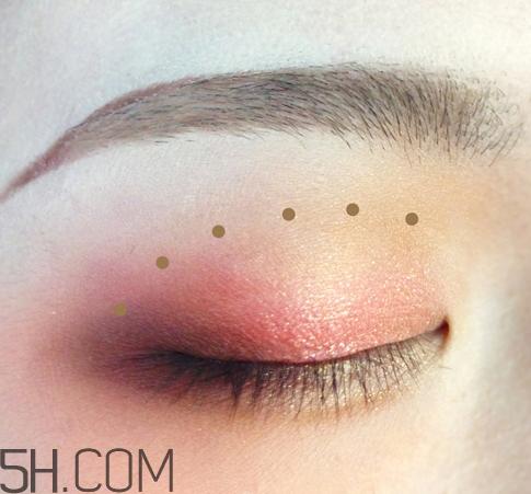 破碎娃娃妆怎么化？万圣节破碎娃娃妆画法教程