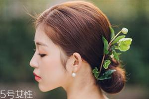 2018新娘发型新款式图片及详细步骤 浪漫的新娘发型