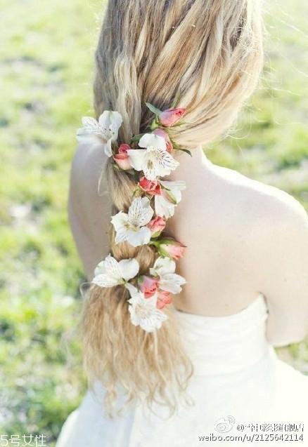 2018新娘发型新款式图片及详细步骤 浪漫的新娘发型