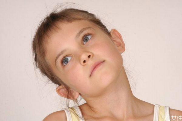 小学女生适合什么发型 小学女生什么发型合适