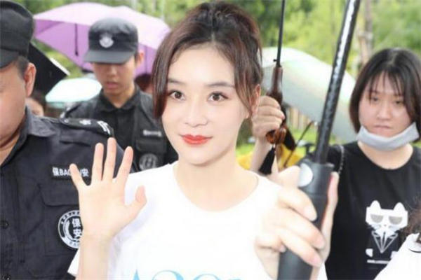 颧骨高适合什么发型 颧骨高留什么发型好看