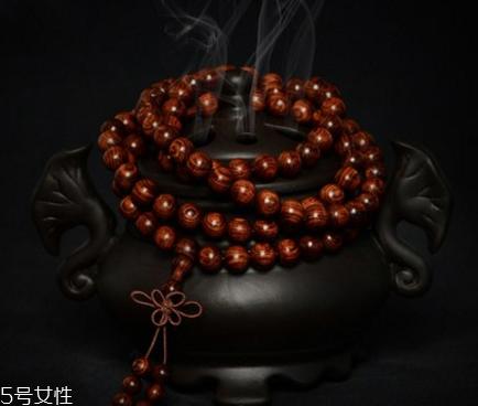 黄花梨手串真假辨认 教你最简单的鉴别方法