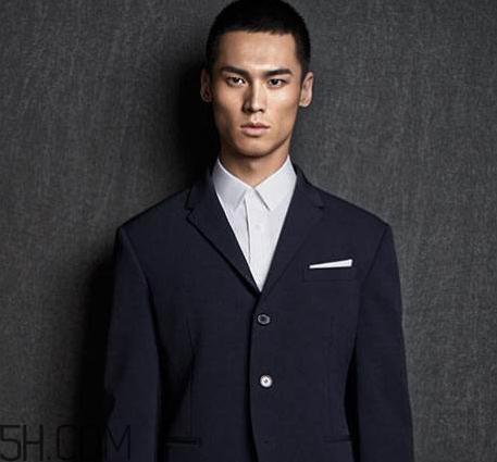阿玛尼衣服贵吗?阿玛尼衣服多少钱一件?